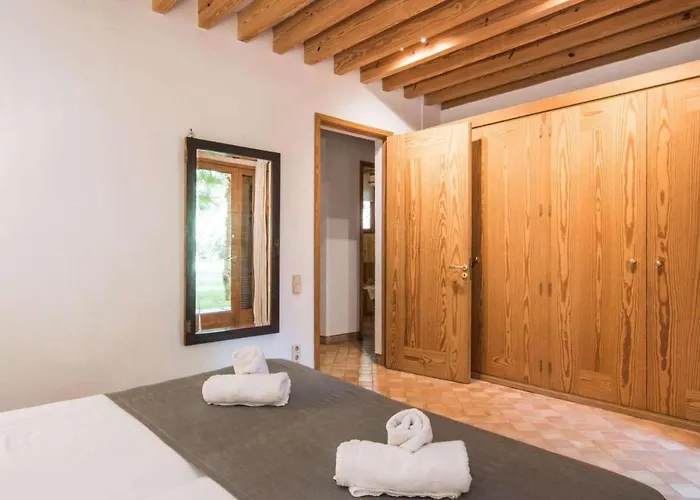 Son Floriana * Кала-Мільор