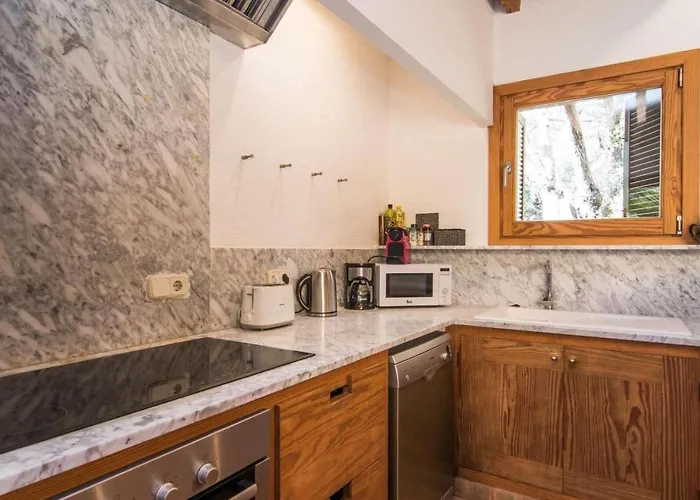 Son Floriana Кала-Мільор